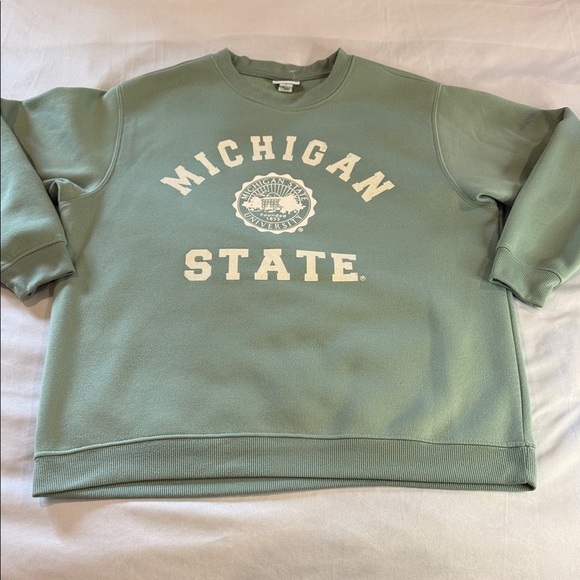 Green Michigan State Men's Sweater - Picture 1 of 9